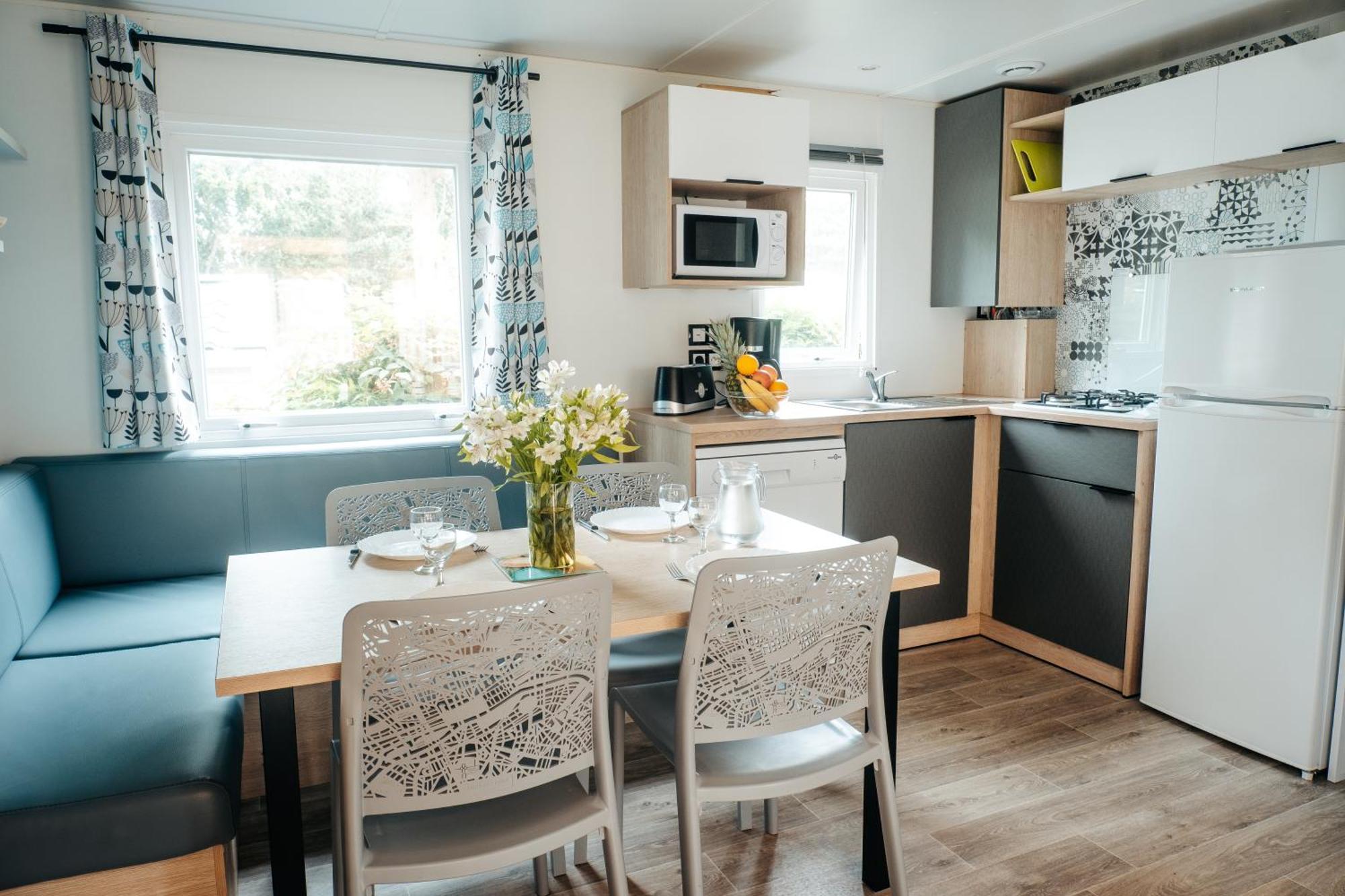 Mobil Home Xxl 4 Chambres - Medrose Camping Saint-Thomé Exterior photo